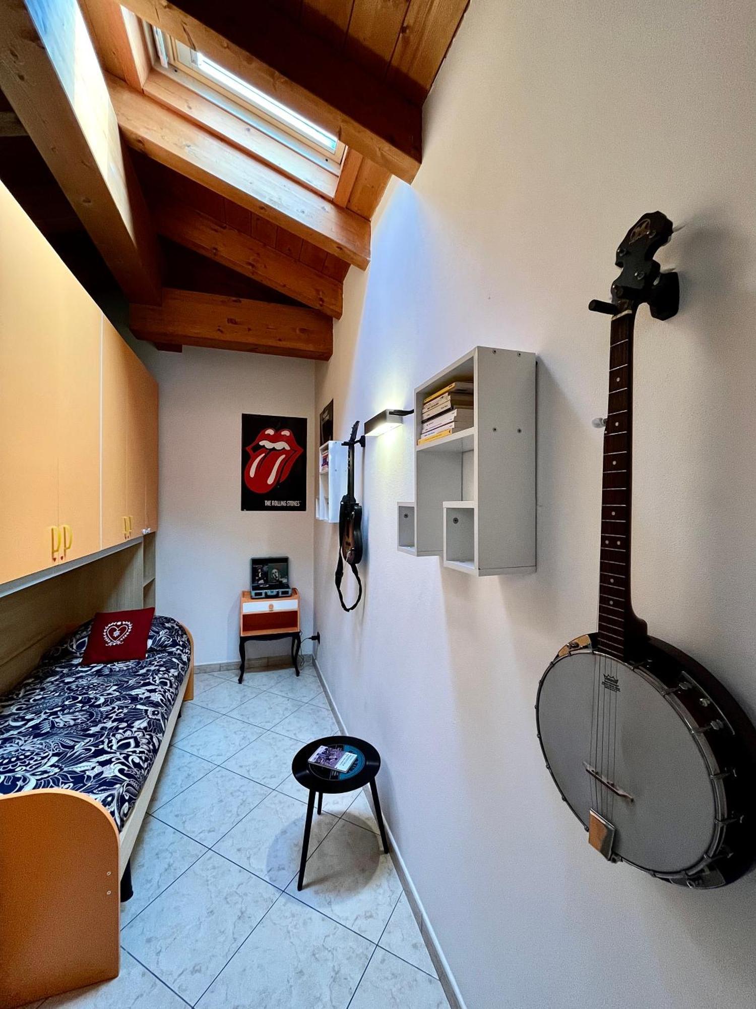 Art Music House Lake Como Dongo Esterno foto